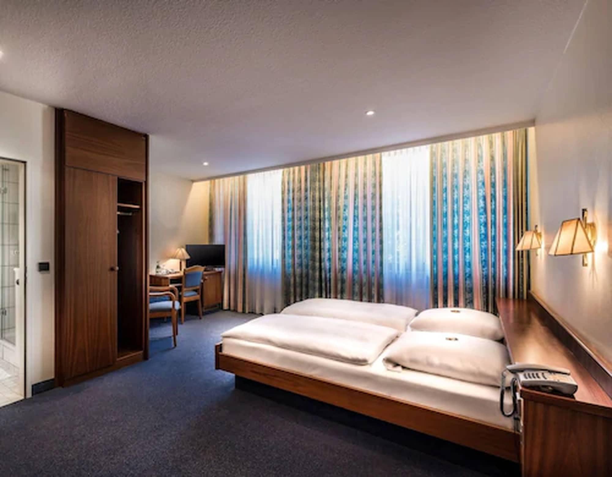 Alte Wache Hotel 3*
