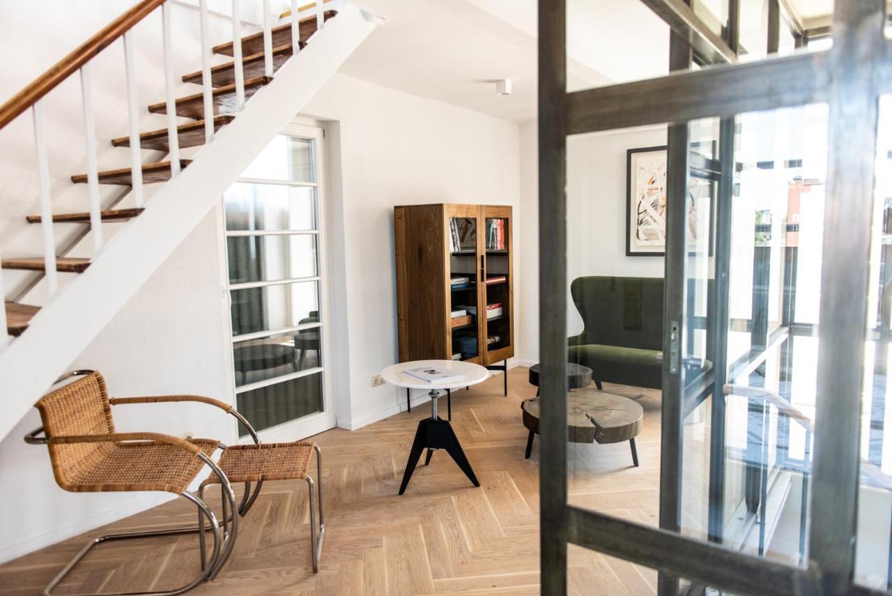 Brands Loft *