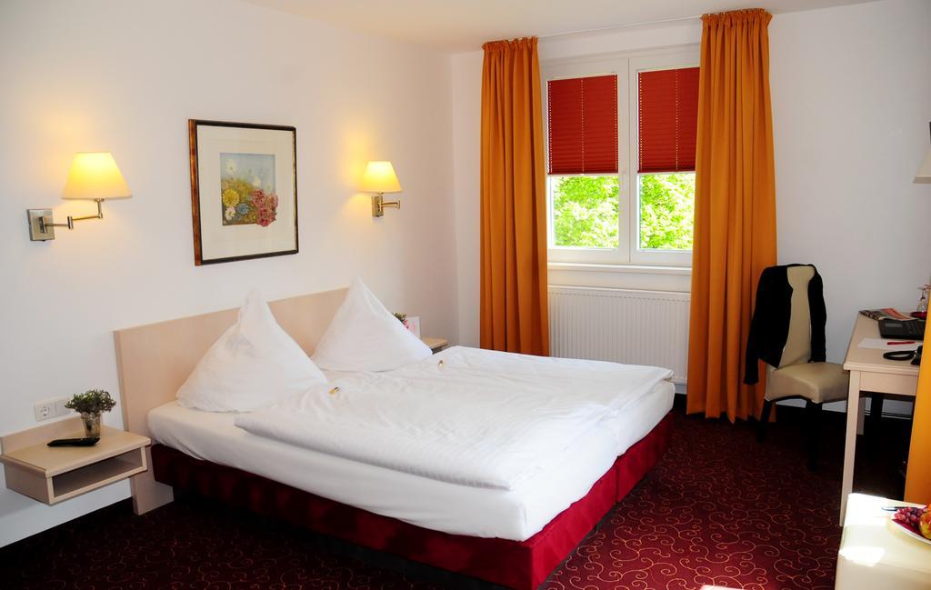 Hotel Blankenese 3*