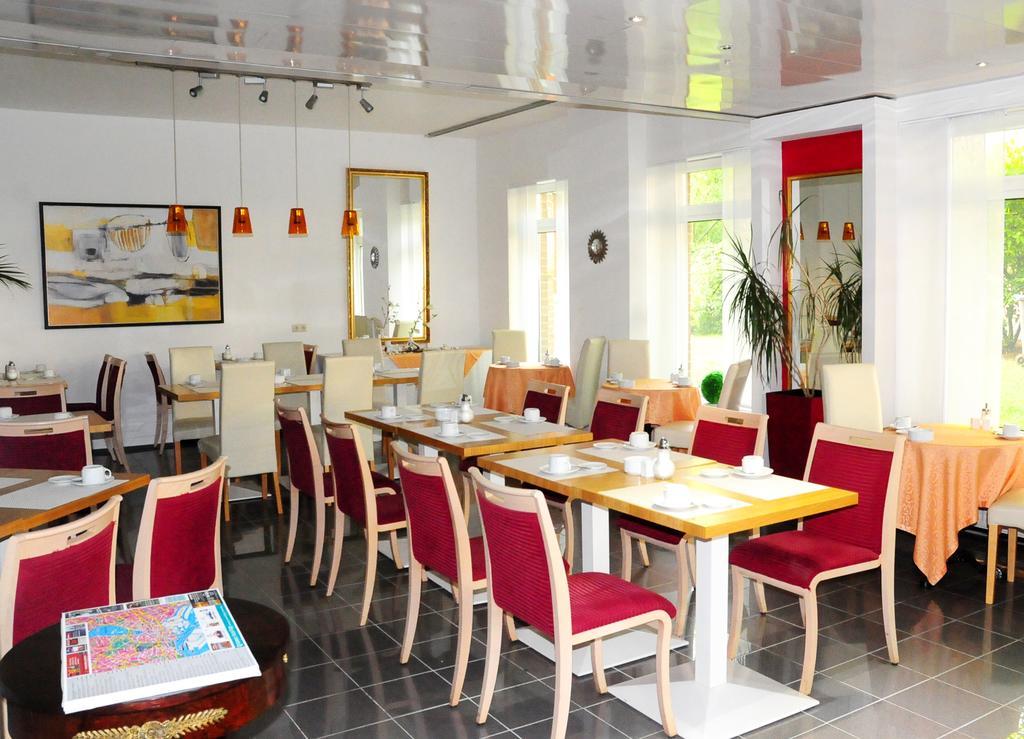 Blankenese Hotel 3*