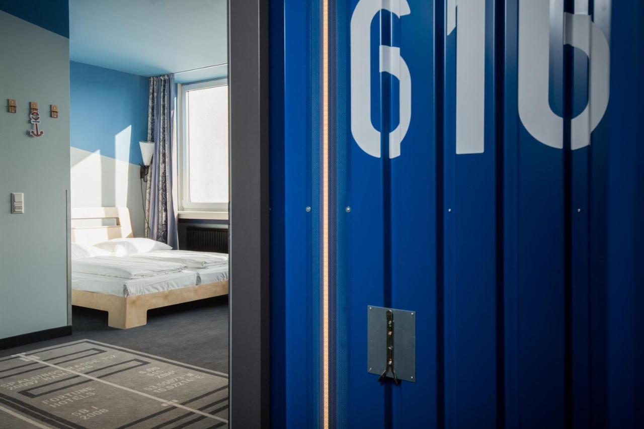 Superbude St. Georg Hotel 2*