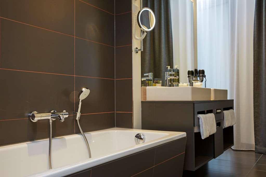 Hyperion Hotel