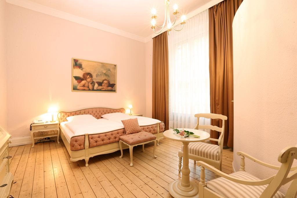 Amsterdam 3* Hamburg