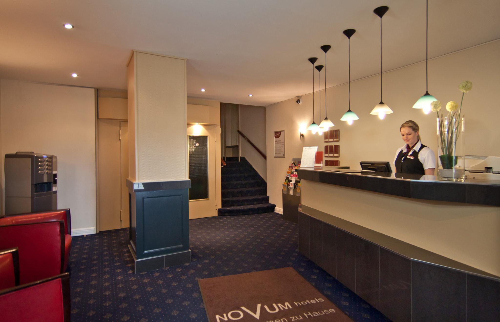 Novum Continental Hauptbahnhof Hotel 3*