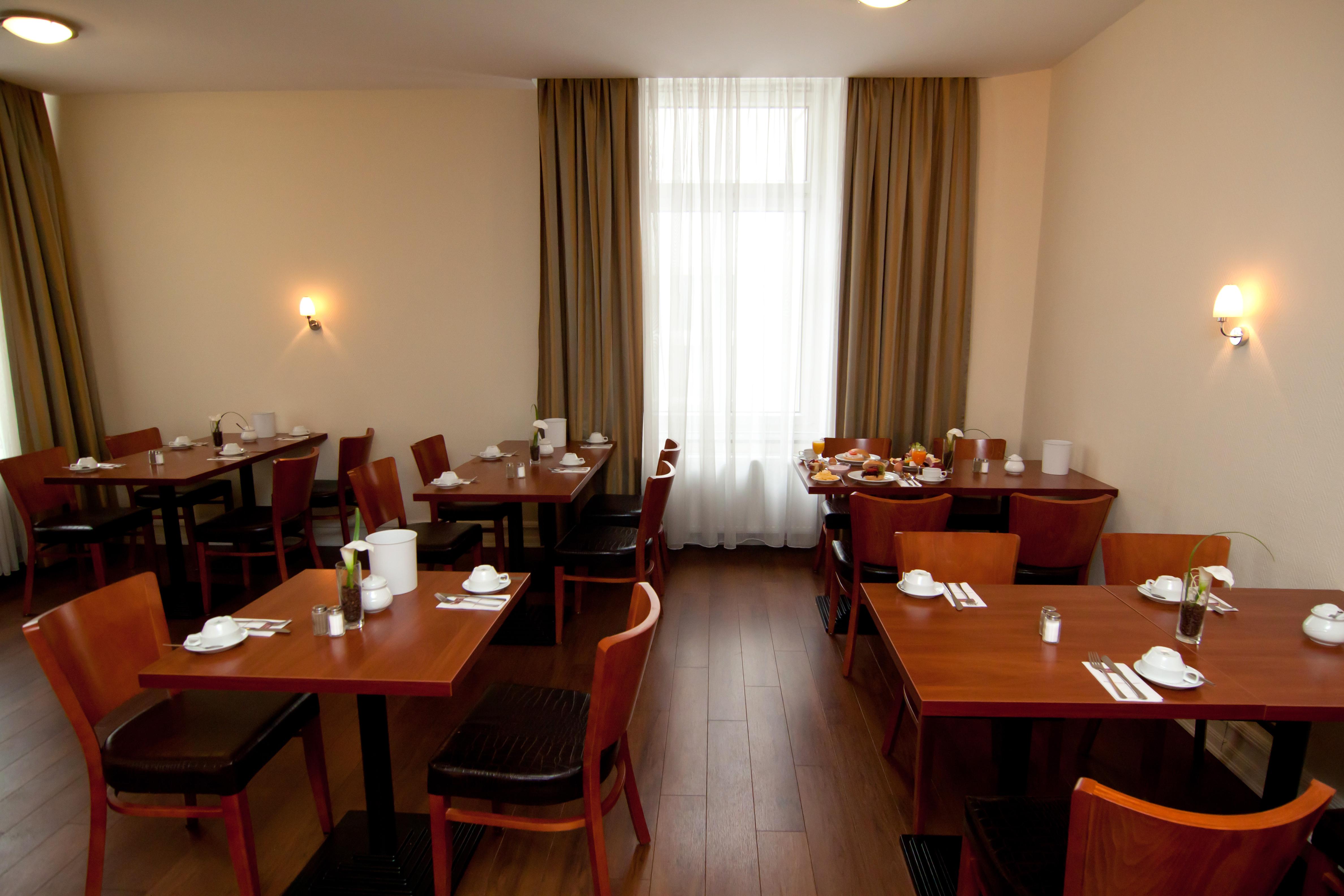 Continental Hauptbahnhof Hotel
