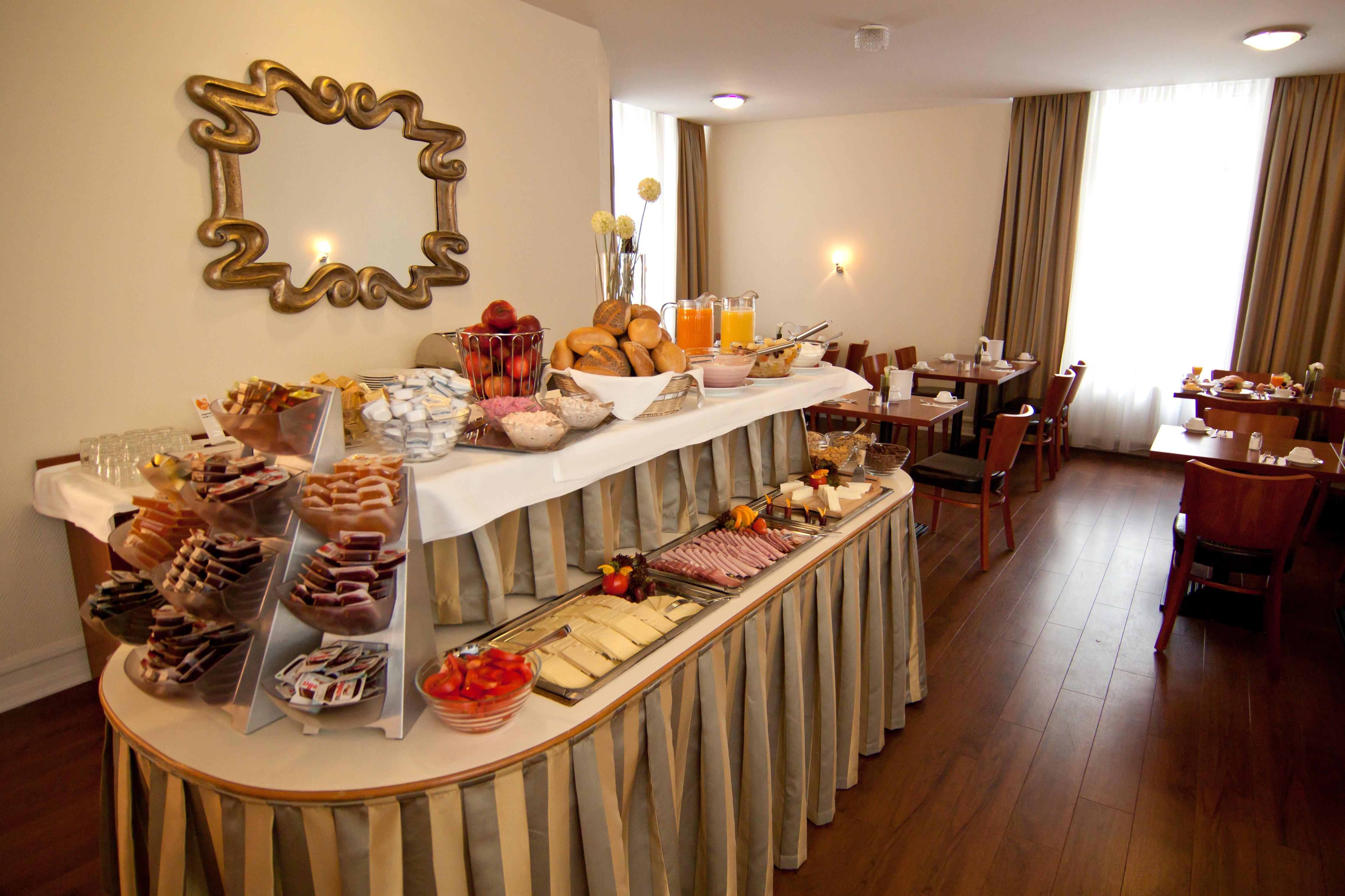 Continental Hauptbahnhof Hotel