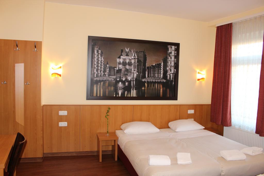 Hotel Altan 2*