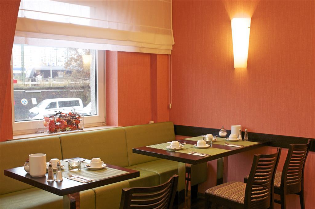 Western Raphael Altona Hotel 3*