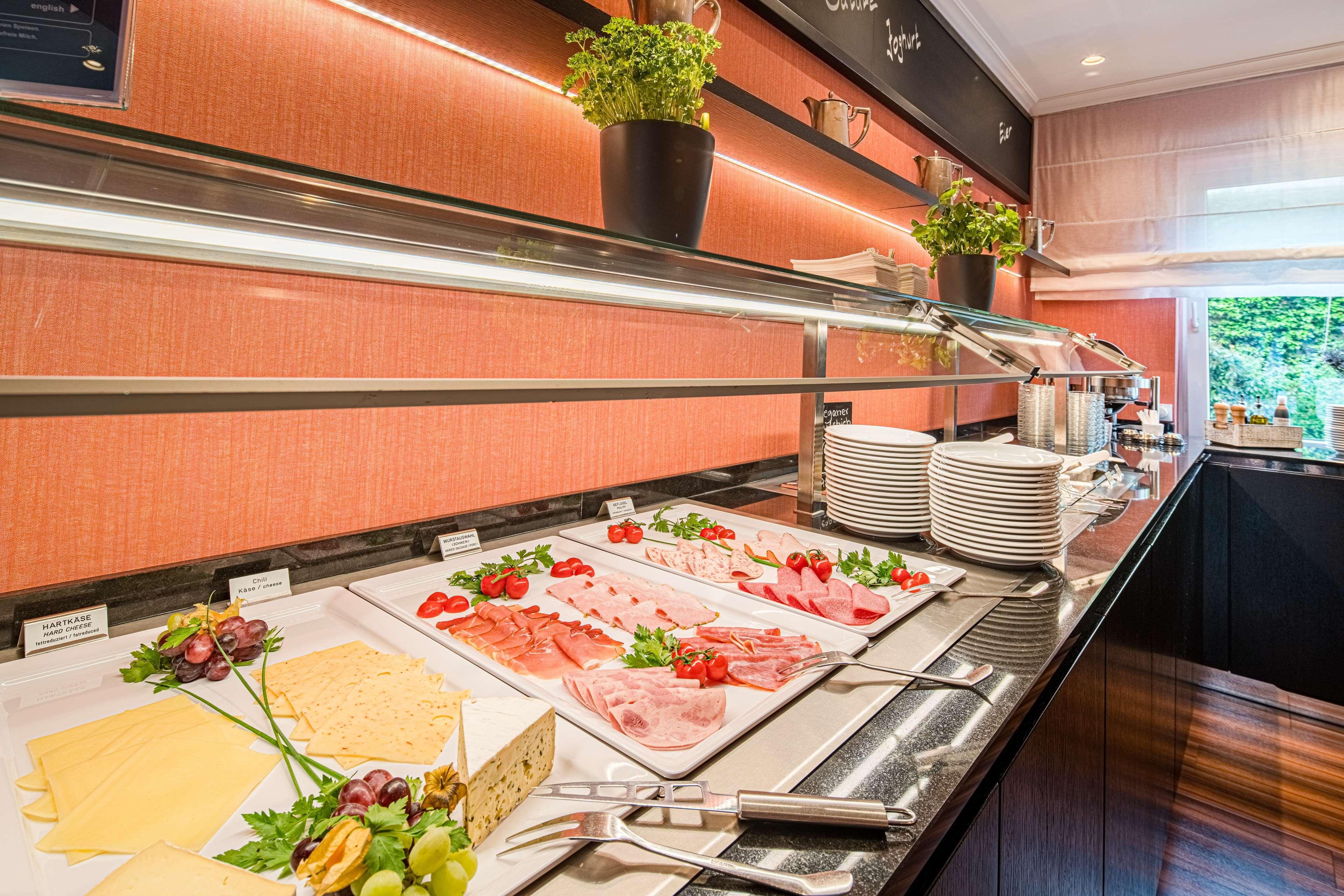 Hotel Western Raphael Altona 3*