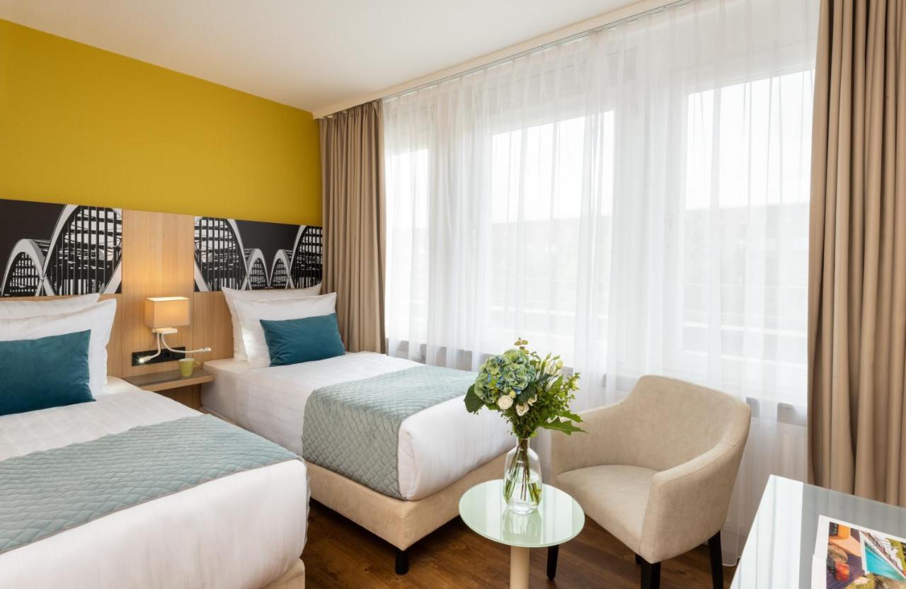 Leonardo Elbbrücken Hotel