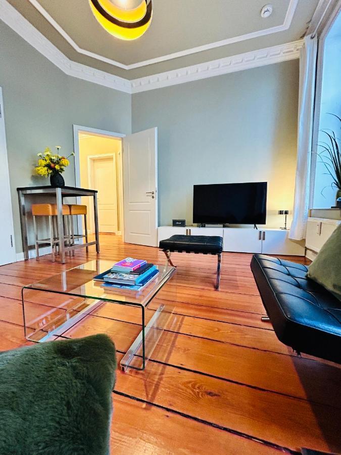 Blue Apartment's
