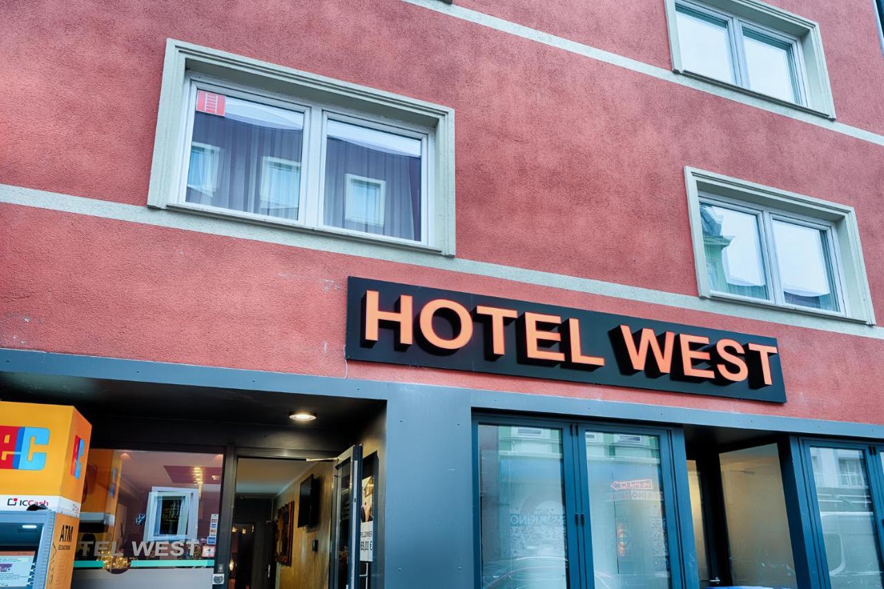 West 3*