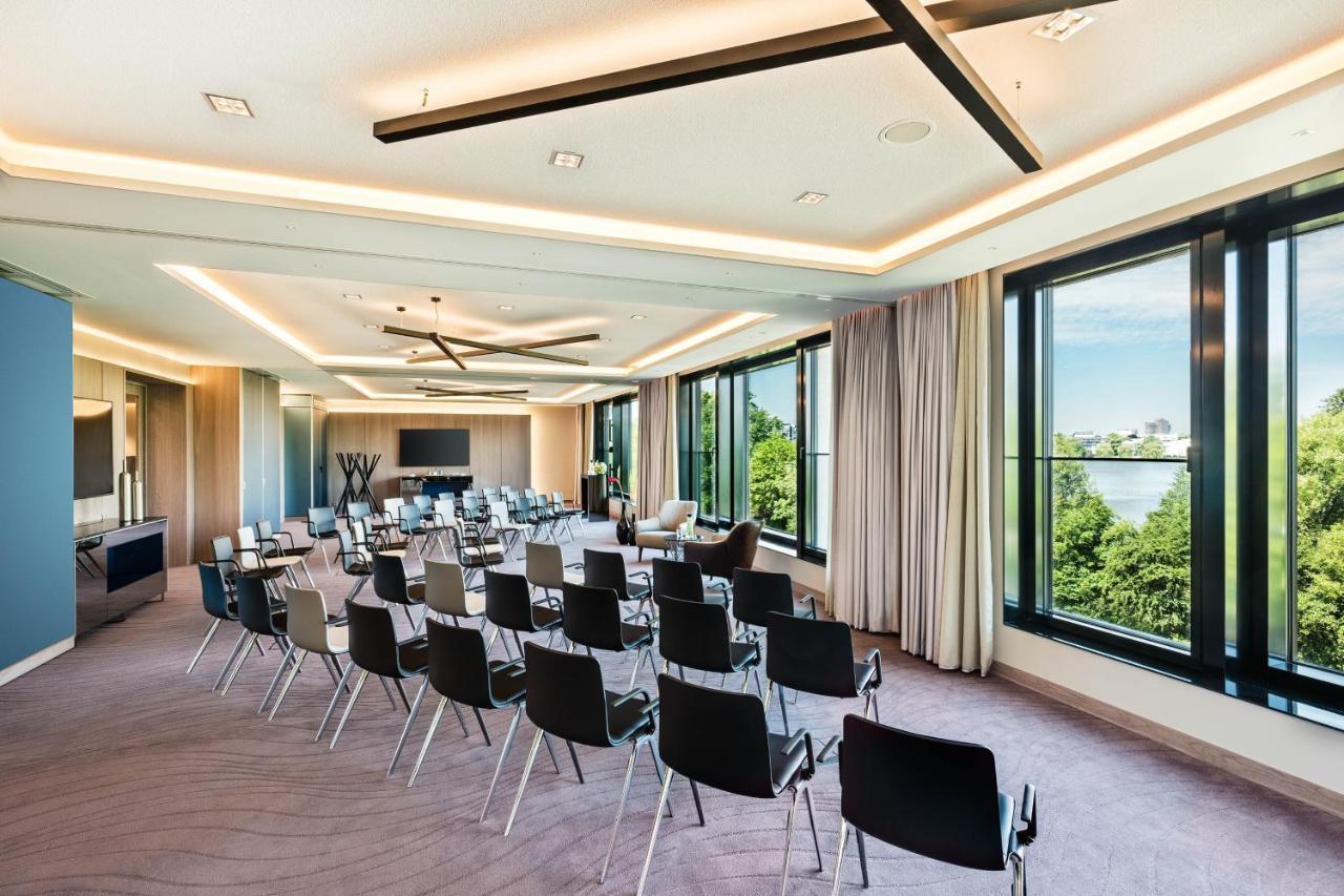 Le Meridien 5*