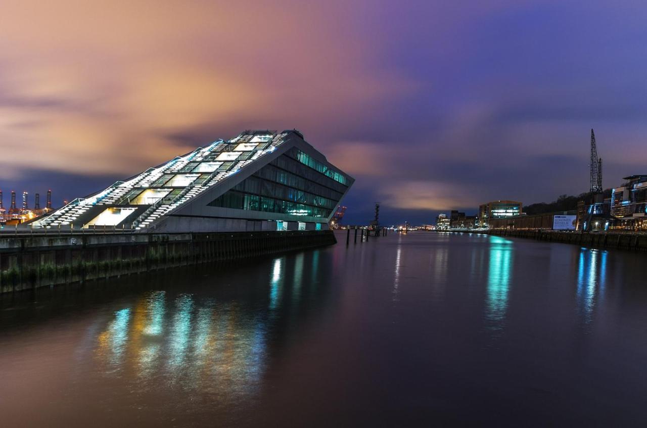 Vakantiehuis Haus Am Deich 47 Stilvolles An Der Elbe In Stadtnaehe Hamburg-Harburg