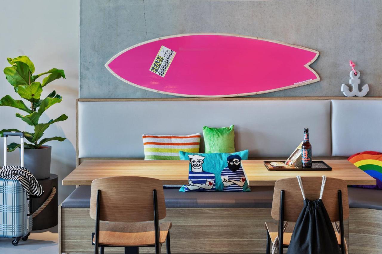 Hotel Moxy 3*