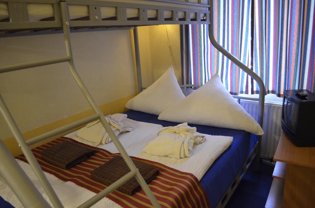 Lauenburger Hof Hotel 2*