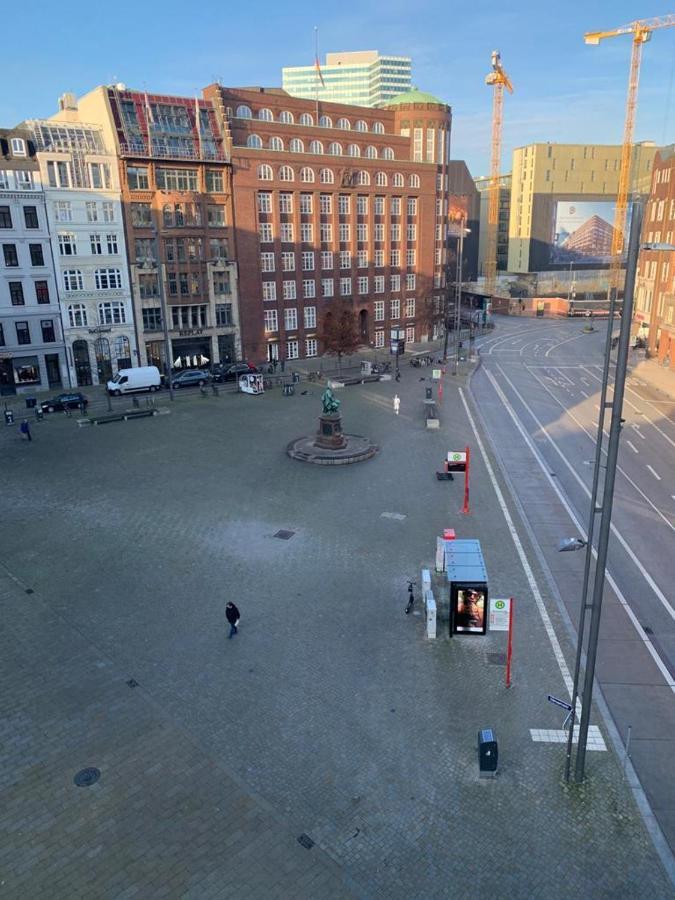 Hamburger Perle Am Gänsemarkt Und Binnenalster