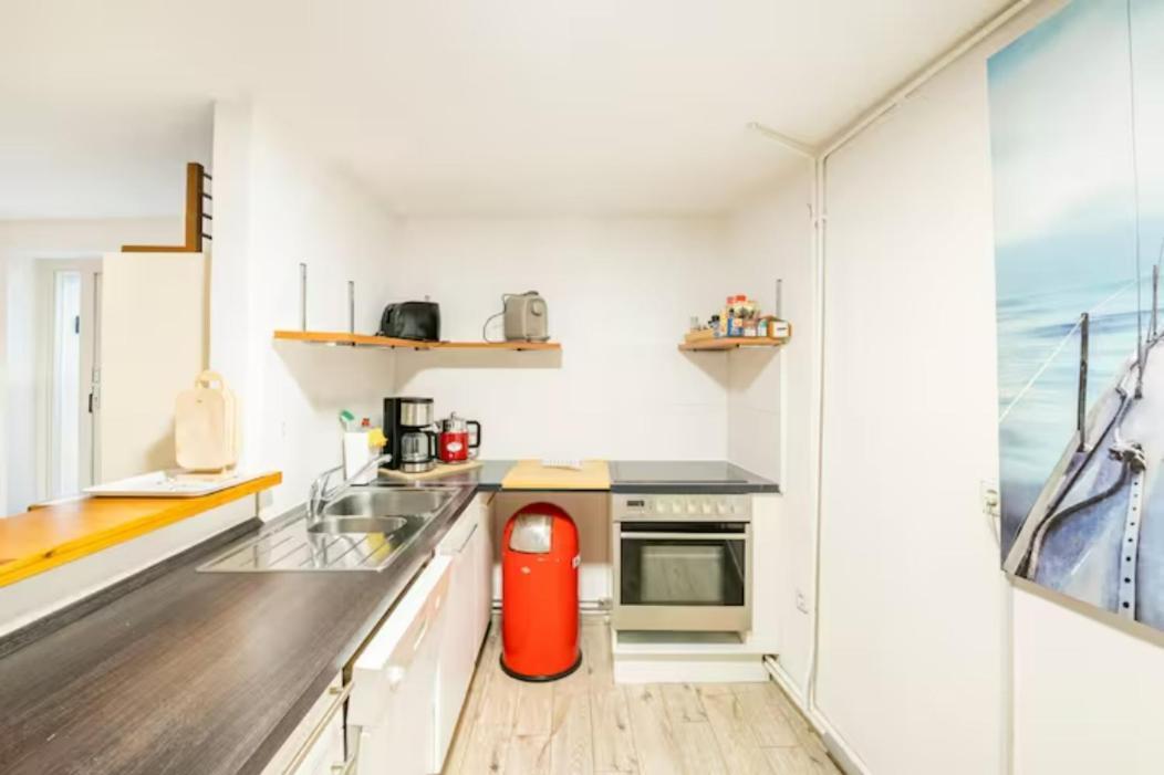 Lejlighed Gemuetliche 3-zkb Wc Souterrainwohnung In Bestlage
