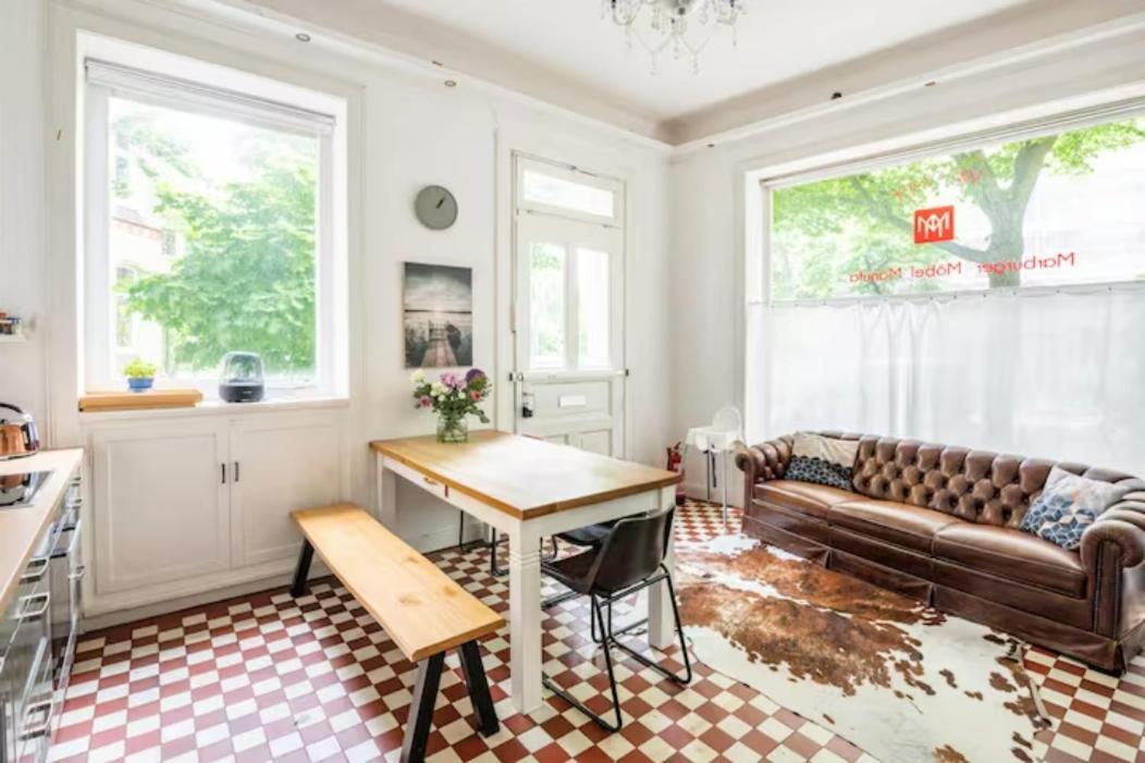 Lejlighed Grosszuegige Altbauwohnung In Bestlage