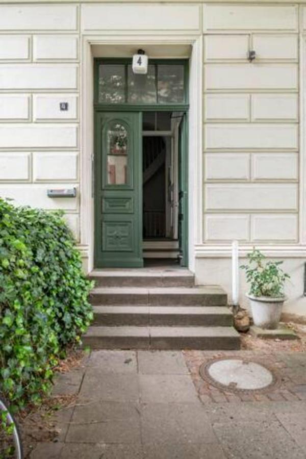 Apartment Großzügige 185m2-altbauwohnung In Bestlage 7zimmer-2bäder-2küchen-2wcs *