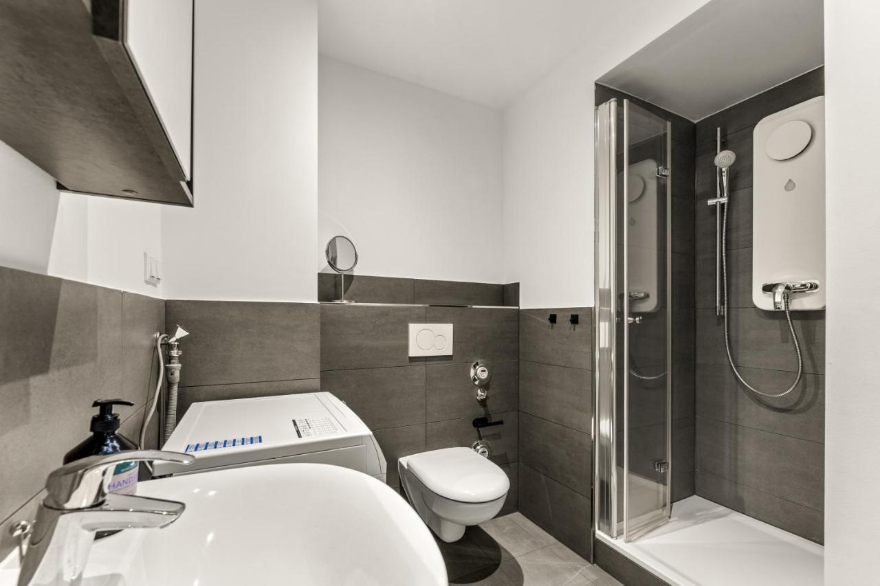 Hh 04 By Rockchair - Superhost Status - Modernes Mit Sonnigem Balkon & Premium Boxspringbetten In Winterhude - Geheimtipp Hamburg