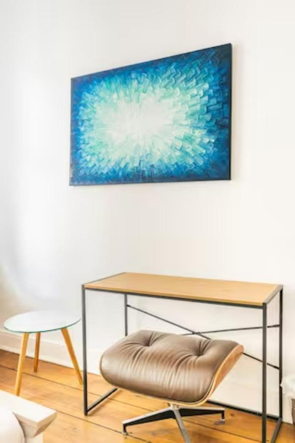 Grosszuegige Altbauwohnung In Bestlage *