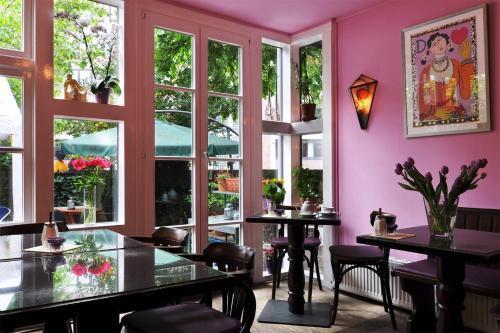 Frauenhotel Hanseatin - Women Only Hotel 2*