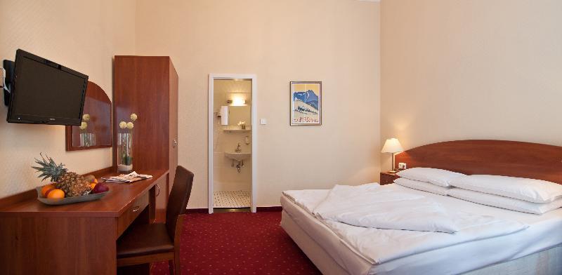 Kronprinz Hauptbahnhof Hotel