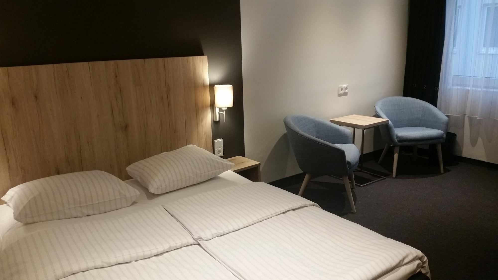 Egon Hotel