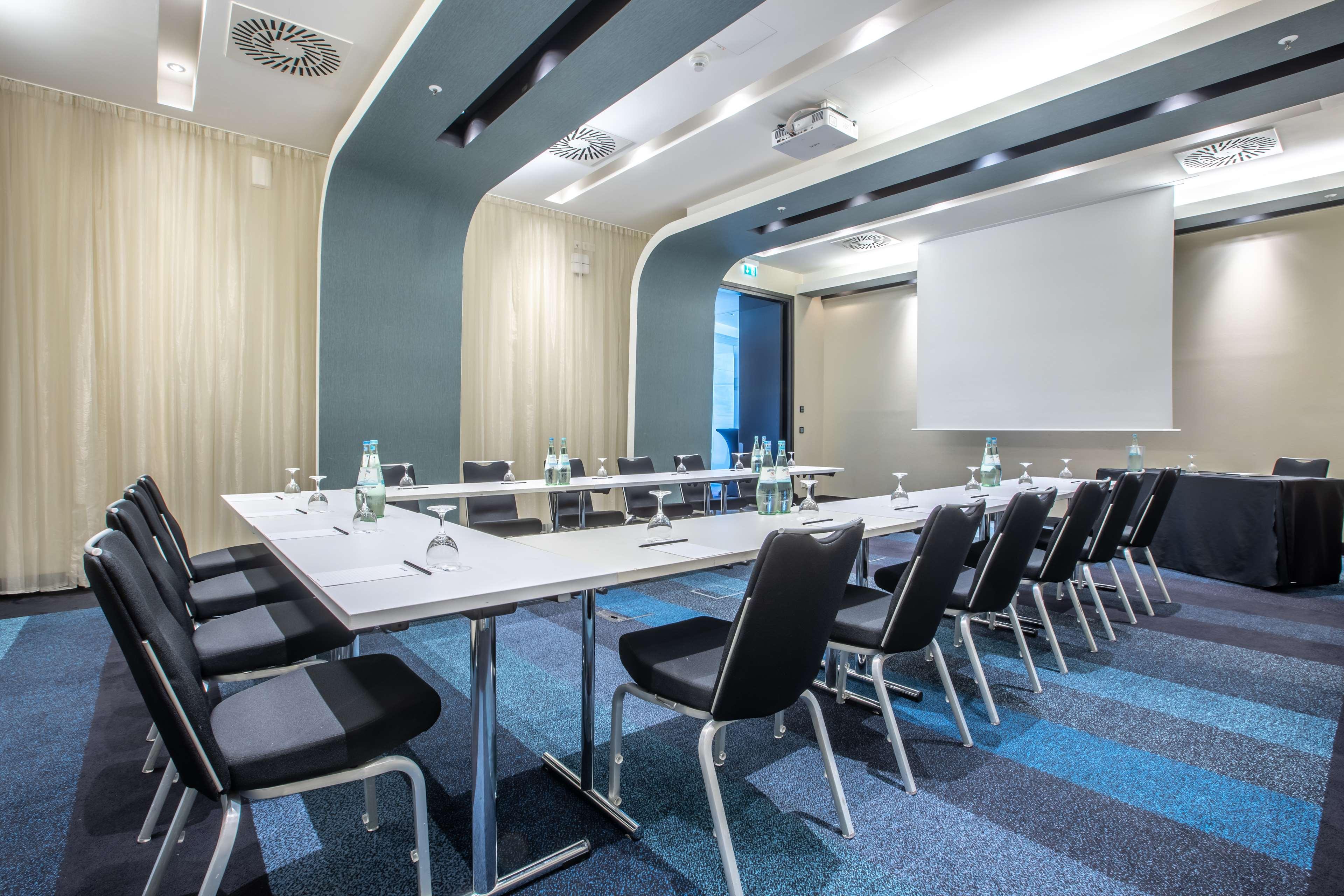 Radisson Blu Hotel, 4* Hamborg