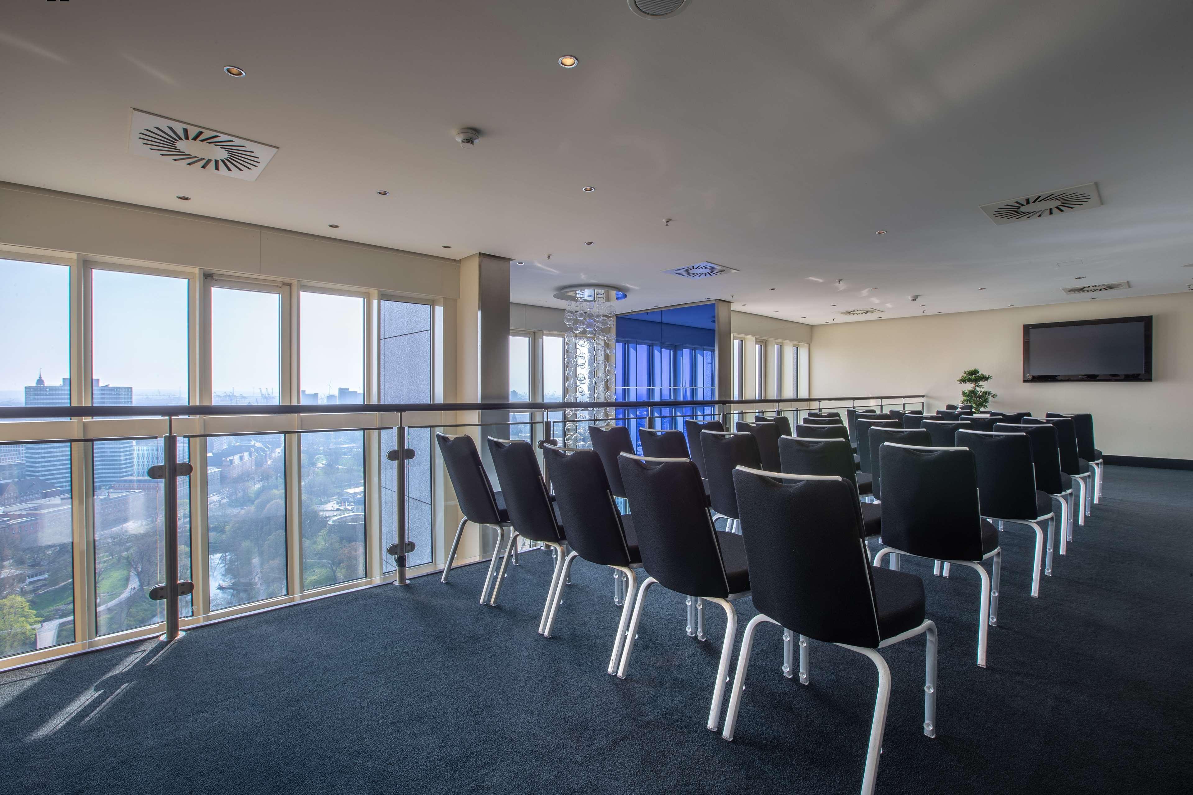 Hotel Radisson Blu Hotel, 4*