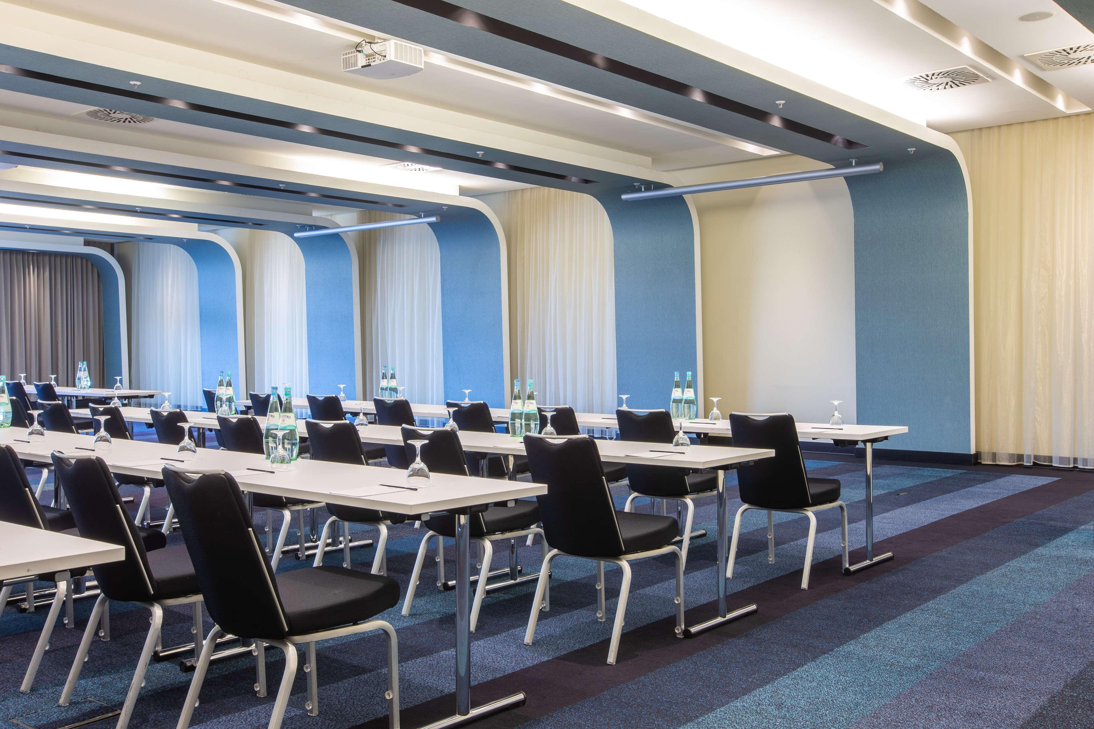 Hotel Radisson Blu Hotel, 4*