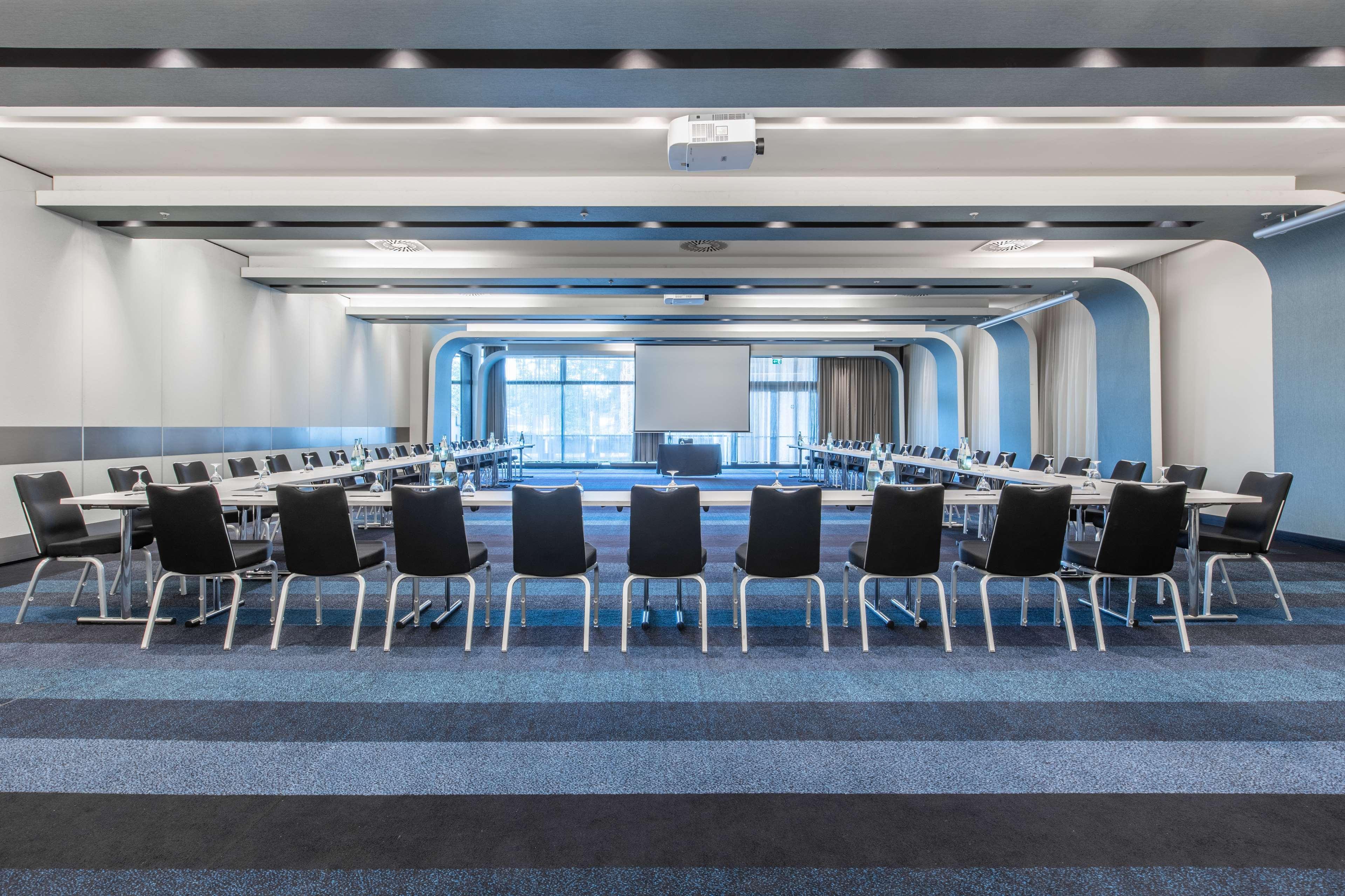 Radisson Blu Hotel, Hotel