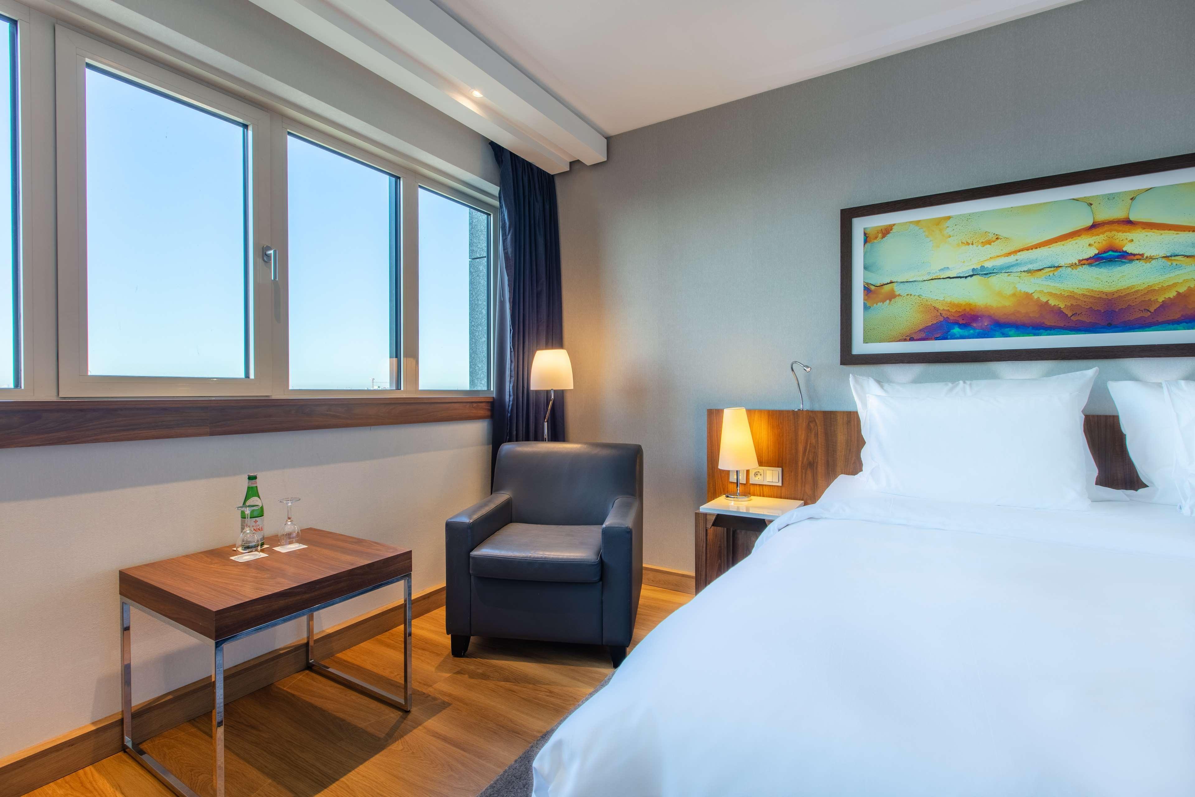 Radisson Blu Hotel, Hotel