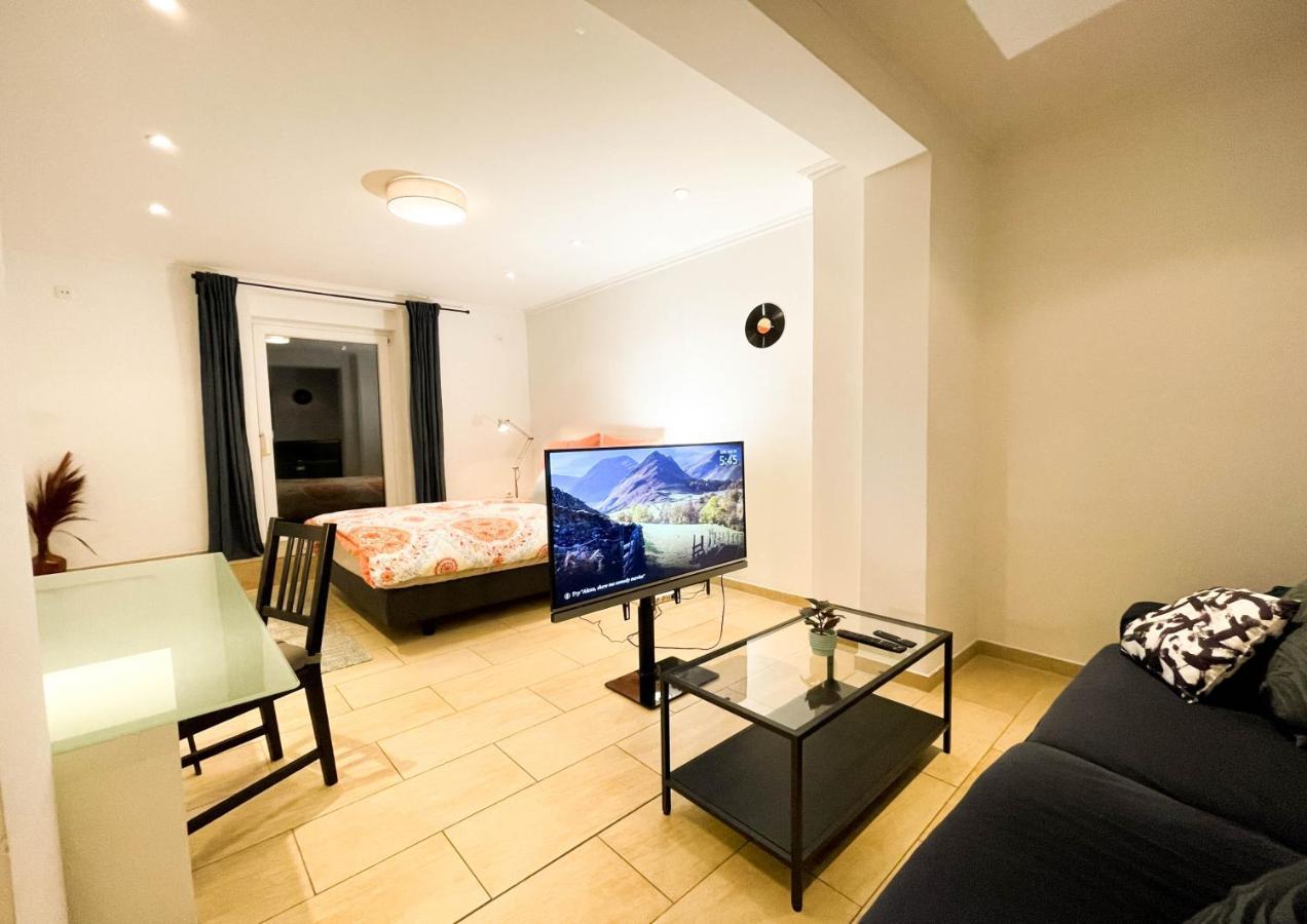 Privatunterkunft Stilvolle City-flat Mit Privater Sauna Und Netflix *