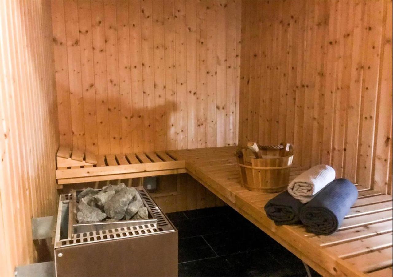 Privatunterkunft Stilvolle City-flat Mit Privater Sauna Und Netflix