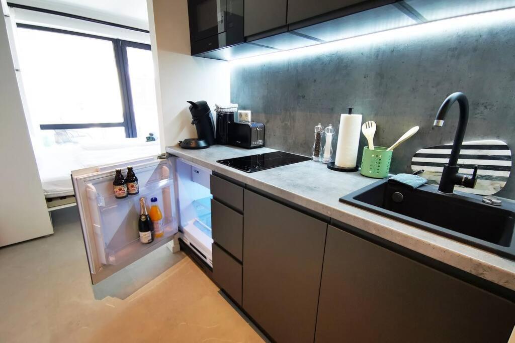 Apartment Hh 02 By Rockchair - Superhost Status - Modernes Mit Sonnigem Balkon & Premium Boxspringbetten In Winterhude - Geheimtipp Hamburg