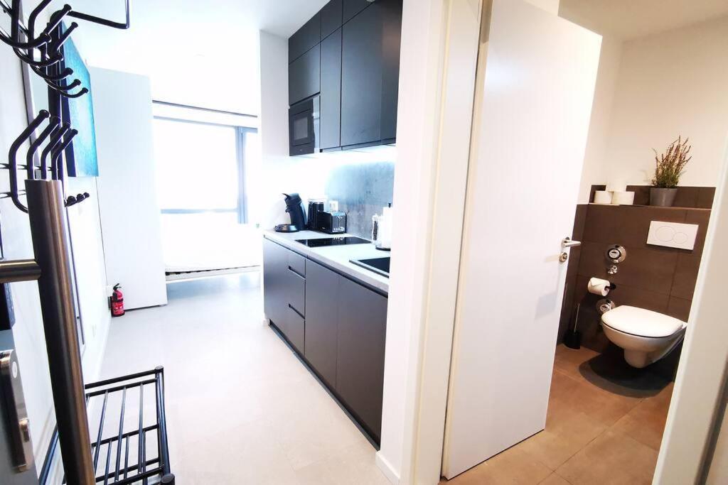 Hh 02 By Rockchair - Superhost Status - Modernes Mit Sonnigem Balkon & Premium Boxspringbetten In Winterhude - Geheimtipp Apartment