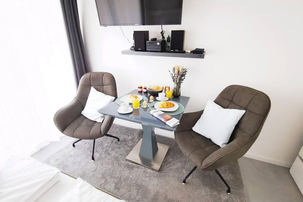 Hh 02 By Rockchair - Superhost Status - Modernes Mit Sonnigem Balkon & Premium Boxspringbetten In Winterhude - Geheimtipp * Hamburg