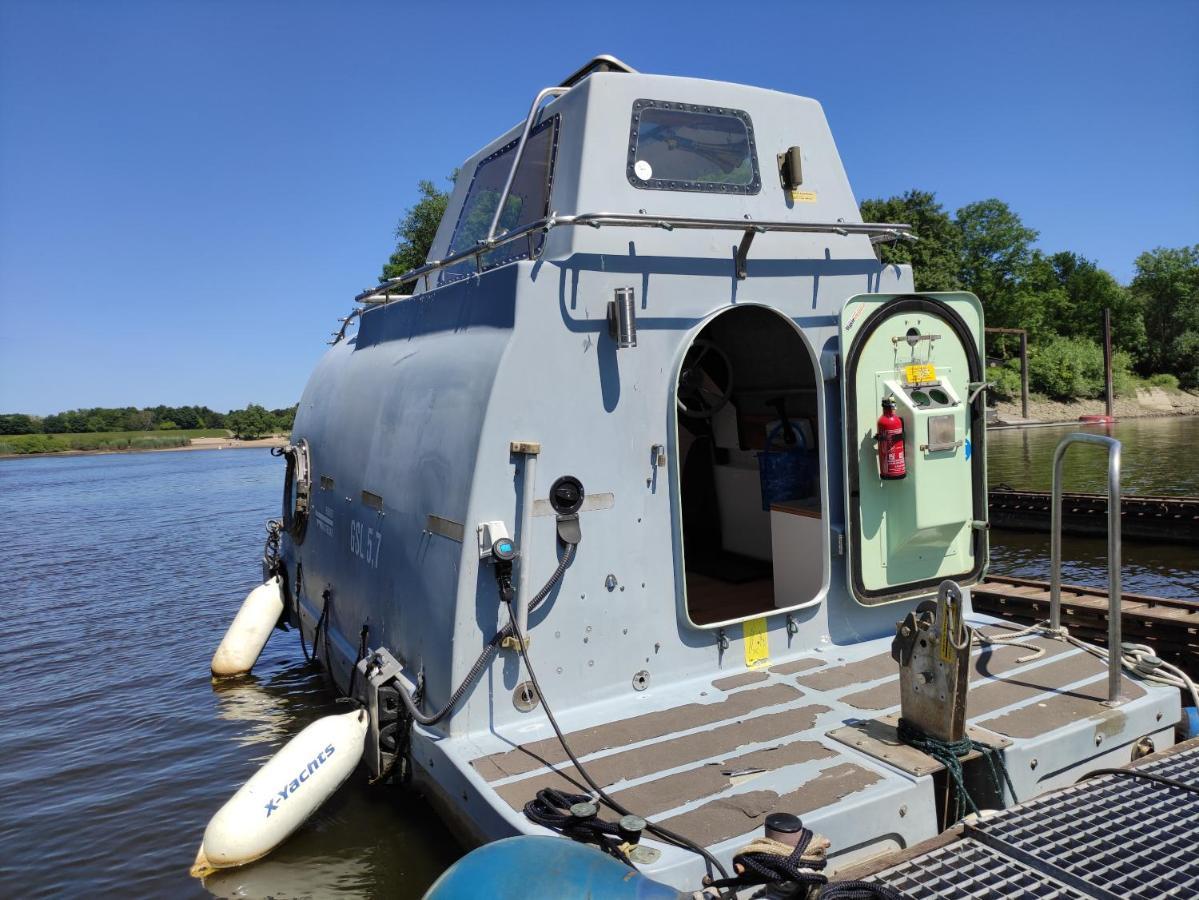 Ausgebautes Rettungsboot Gorch Pott Botel Hamburg