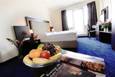 Continental Hauptbahnhof Hotel 3*