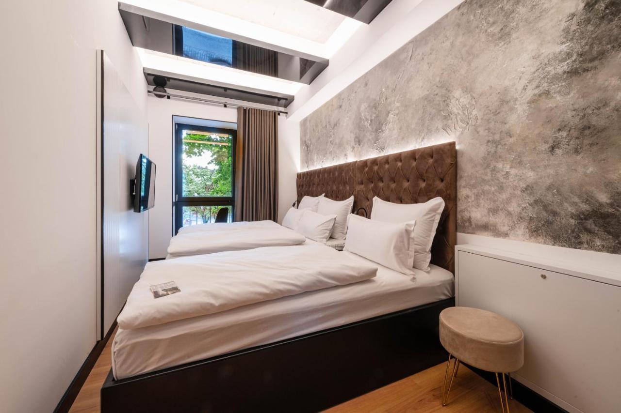 Am Beatles-platz Hotel