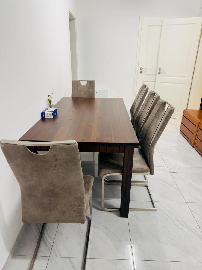 Fully Equipped 3 5 Bed * Hamburg
