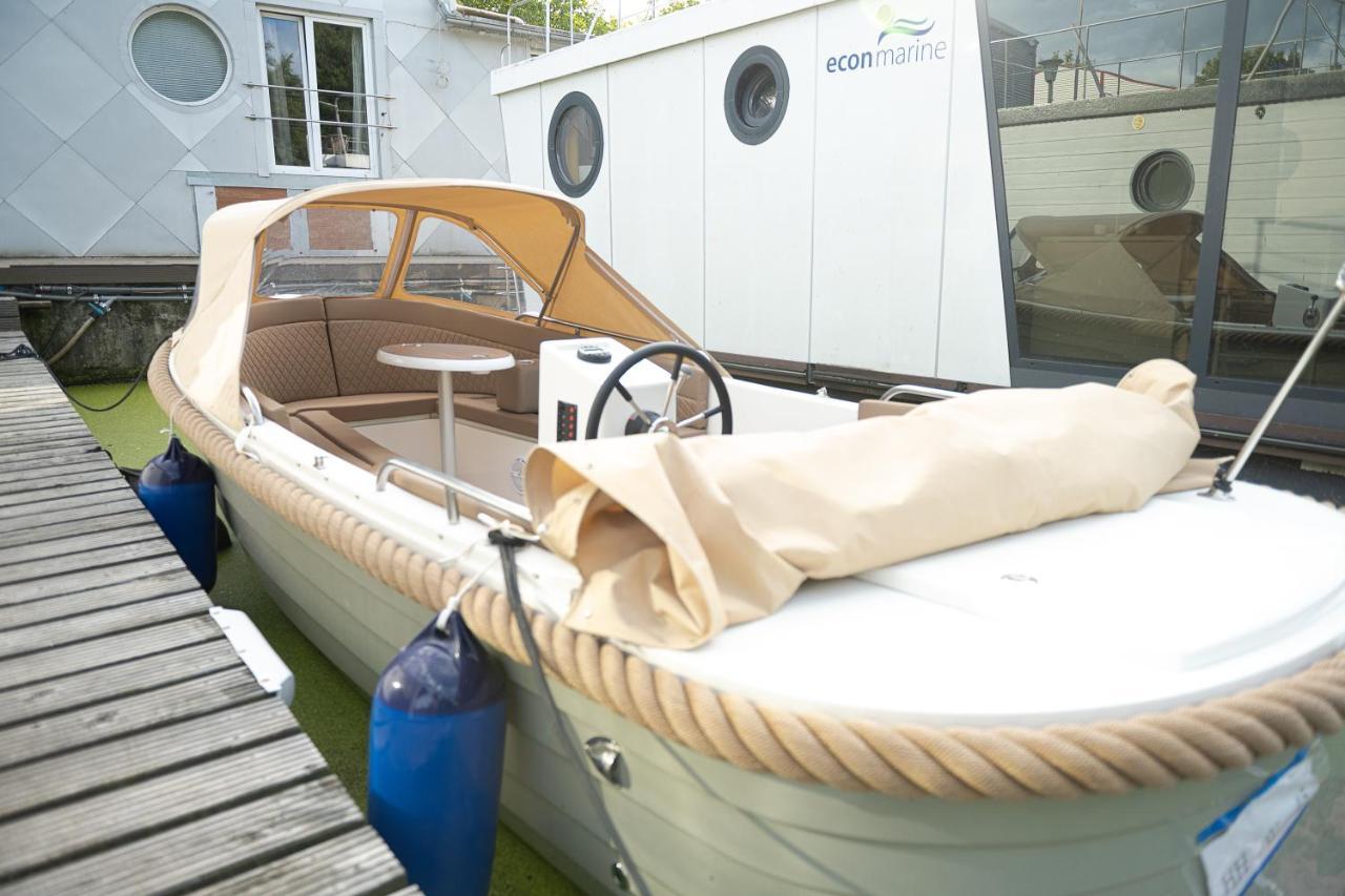 Botel 80qm Privates Hausboot In Hamburg-mitte *