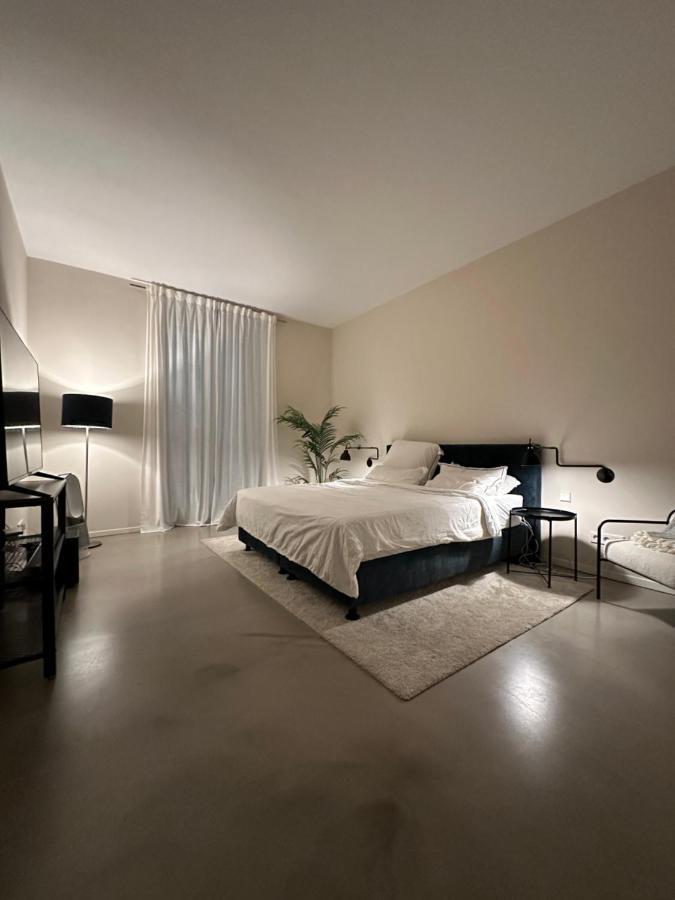 Privatunterkunft In Luxurious *