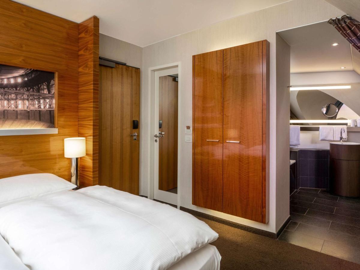 Mövenpick Hotel 4*