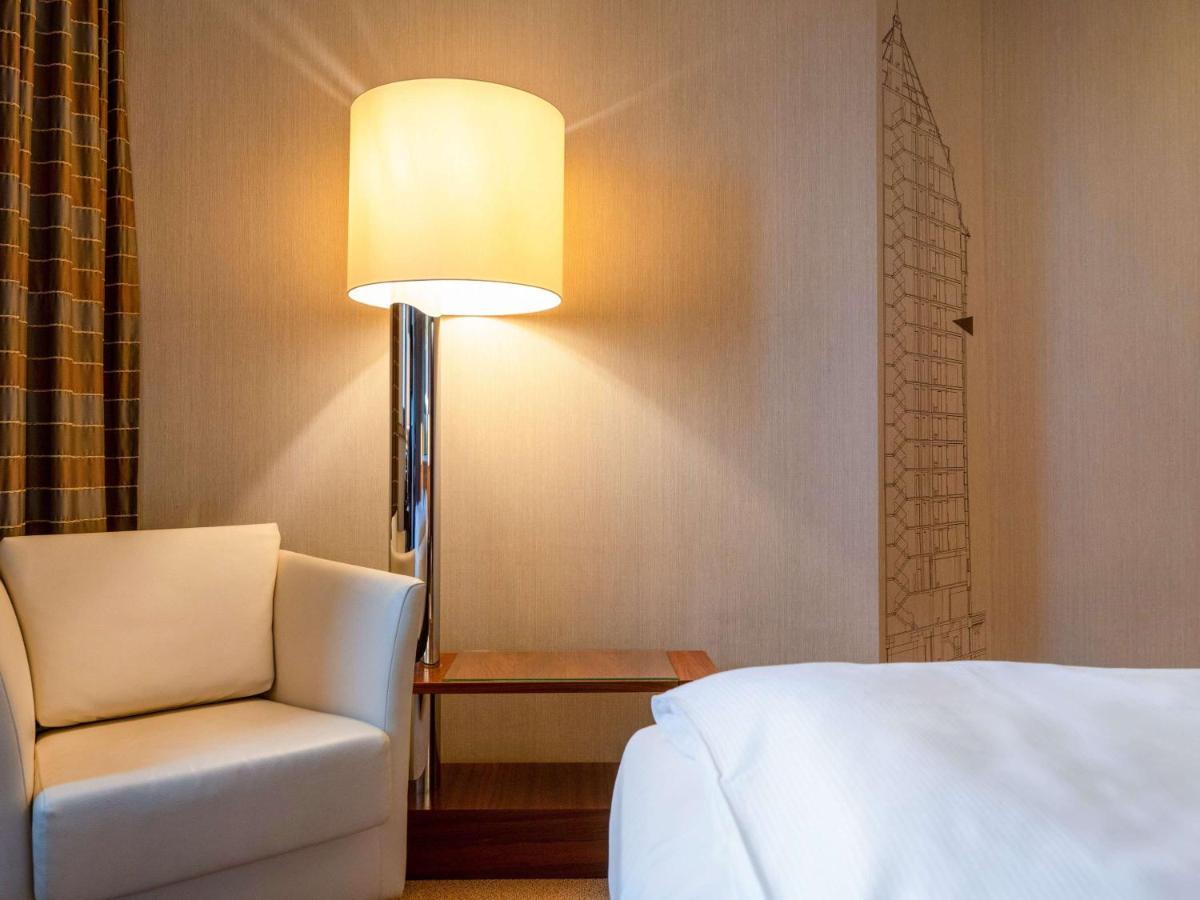 Mövenpick 4*