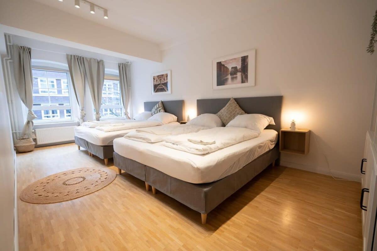 Center Apartment *