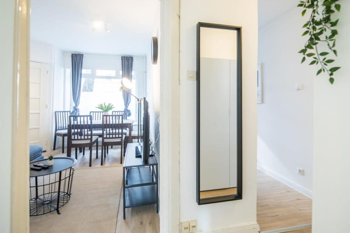 Schickes Zwei Kostenl Parkm Auf Der Strasse Apartment *