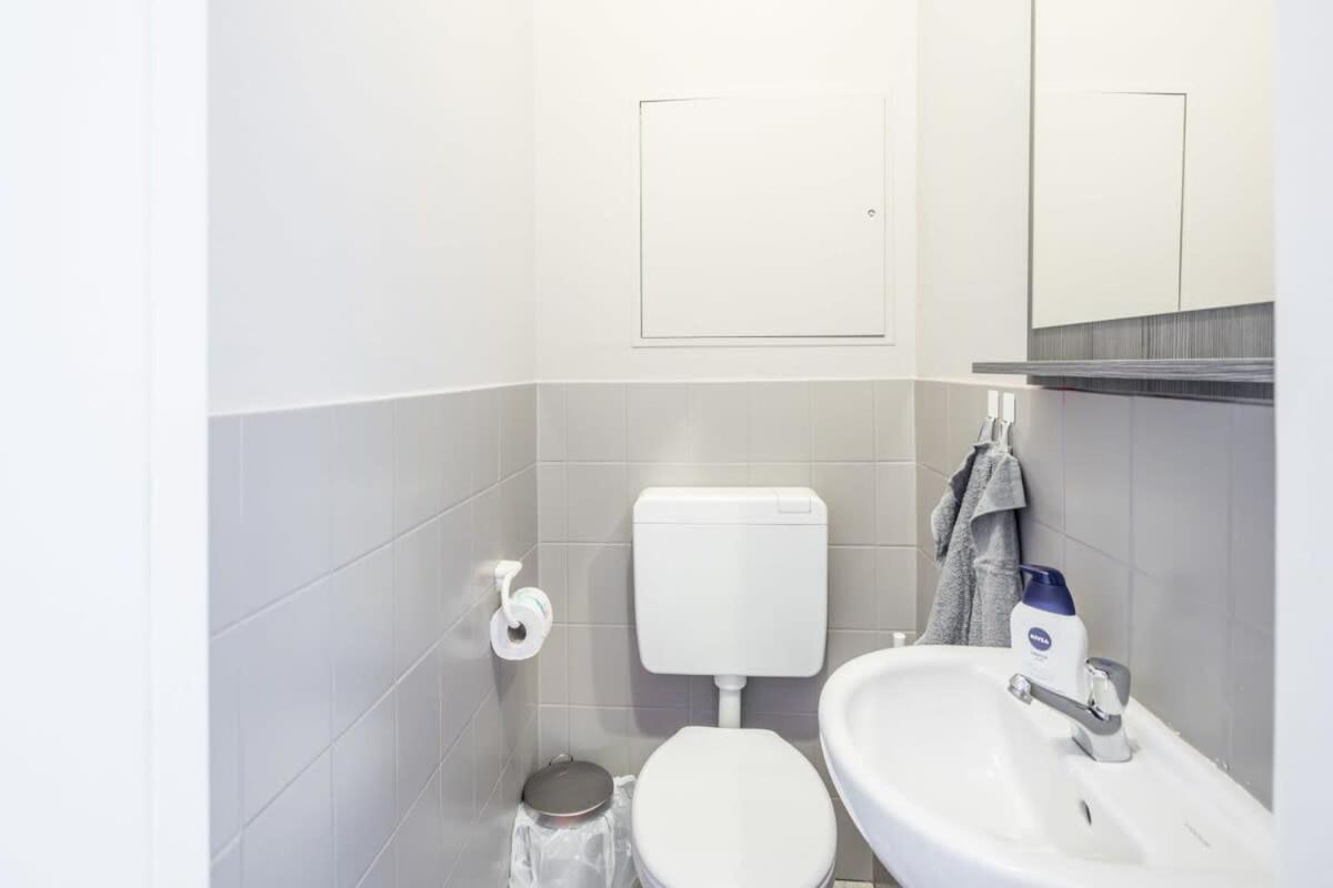 Two Bedroom And Bathrooms Apartment